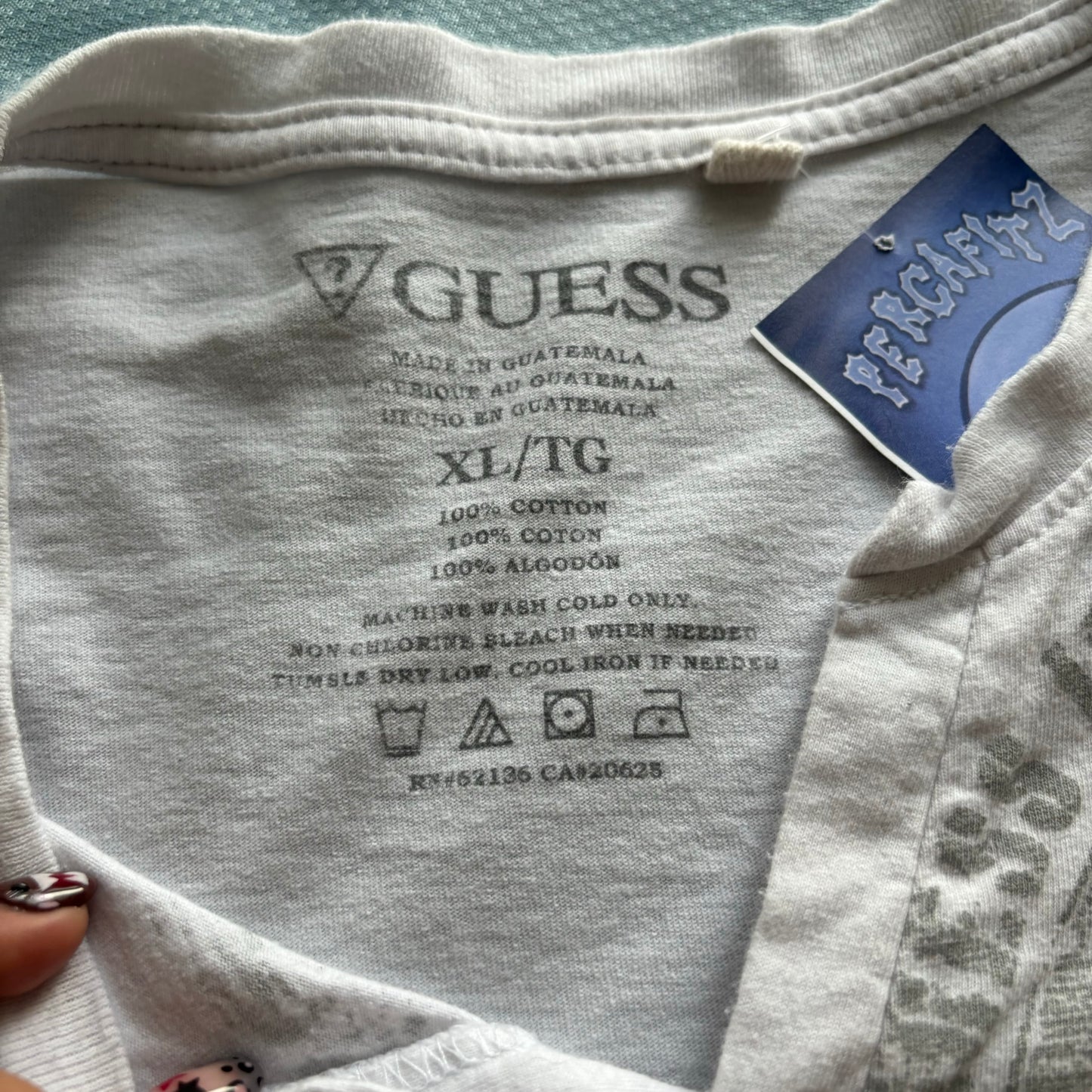 guess tee